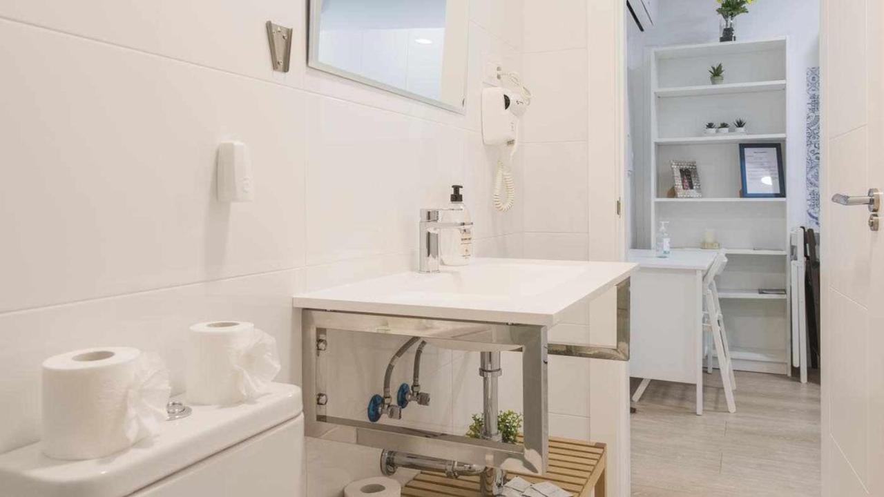 Apartamentos Dimax By Toledo Ap Luaran gambar
