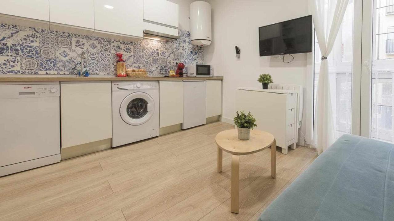 Apartamentos Dimax By Toledo Ap Luaran gambar