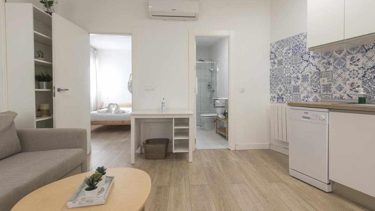 Apartamentos Dimax By Toledo Ap Luaran gambar